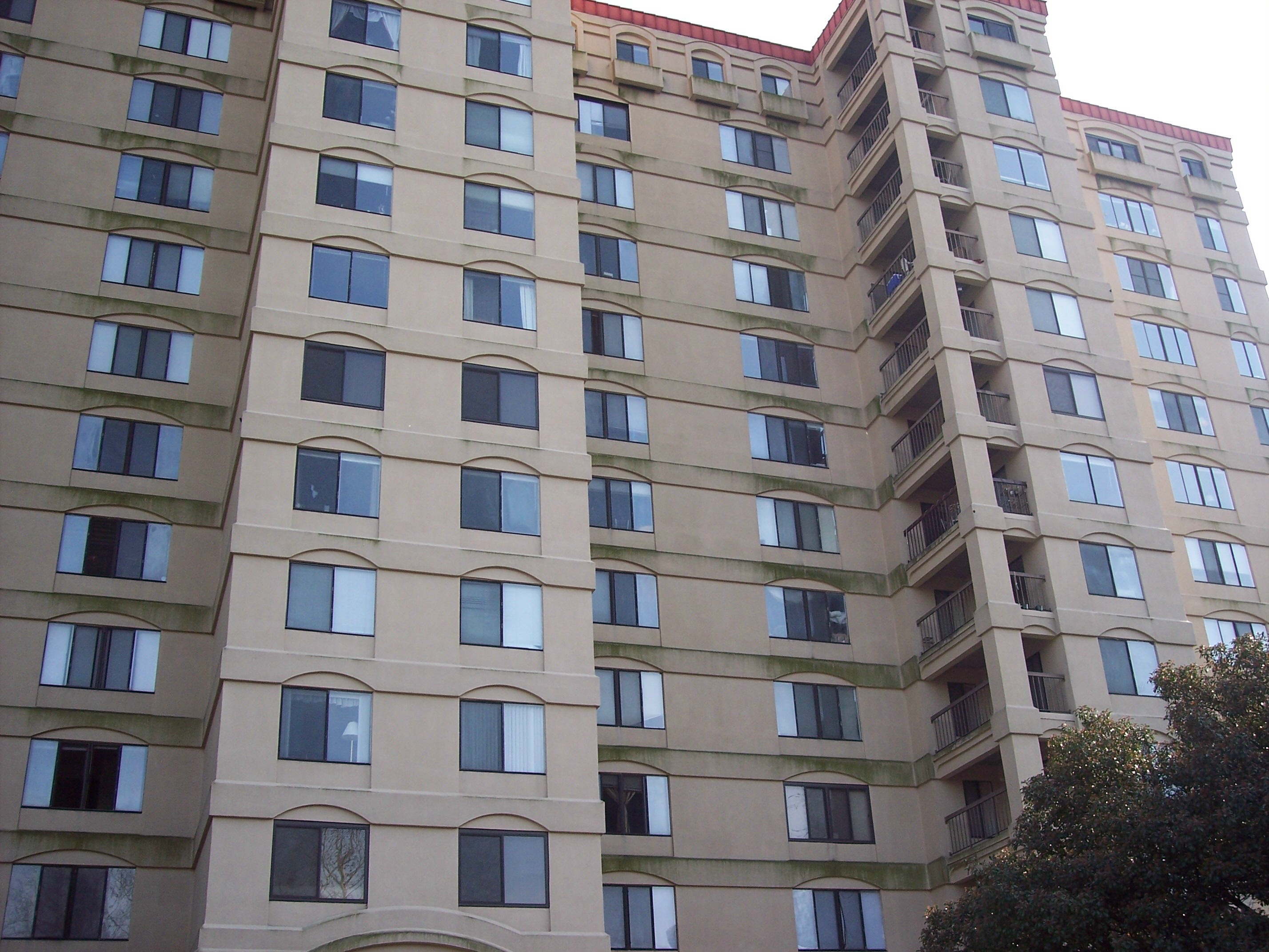 1600 Park Circle #809- 1